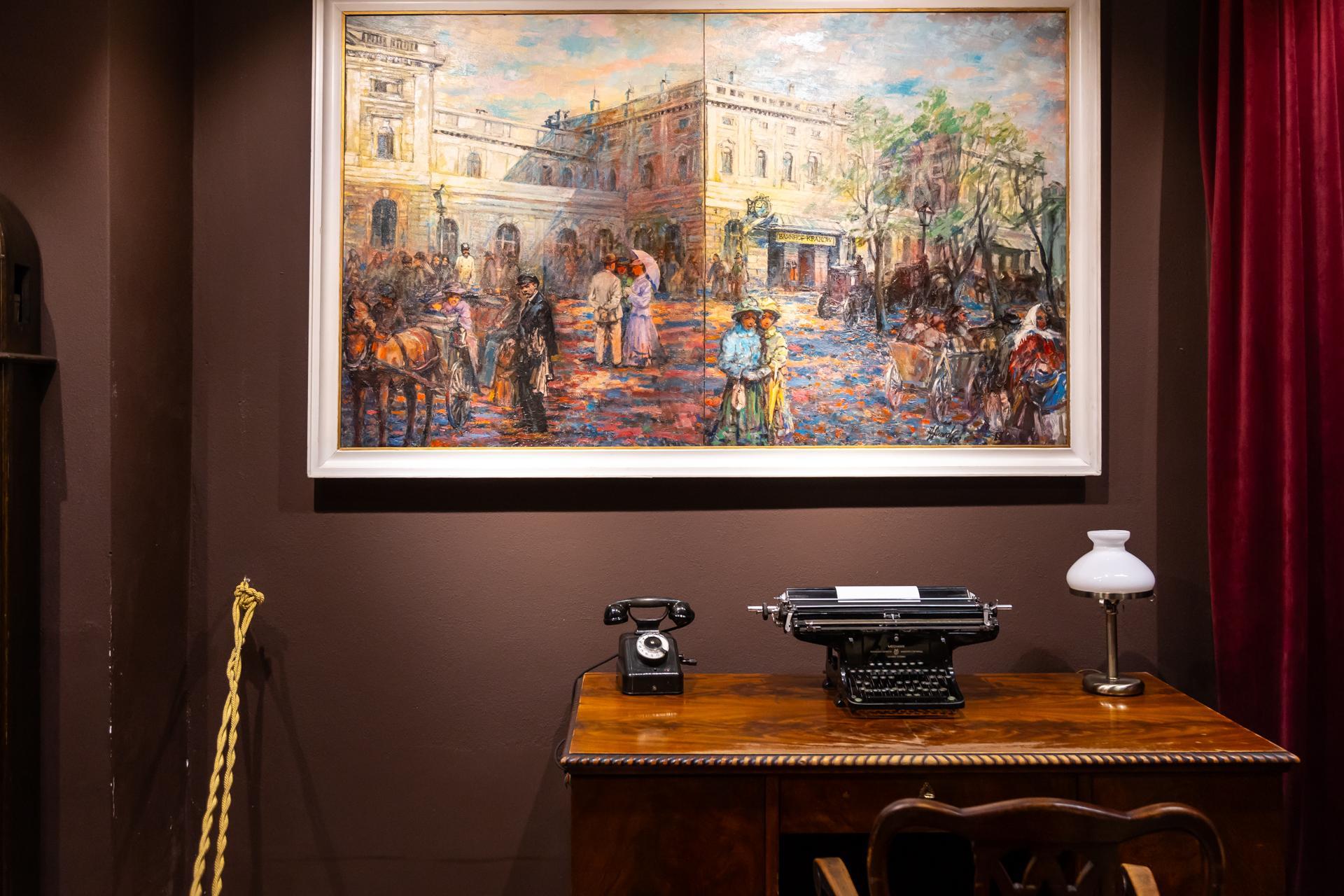 Wagon salonowy - zdjęcia. Zobacz wnętrze wagonu, którym podróżowali najważniejsi politycy z PRL-u