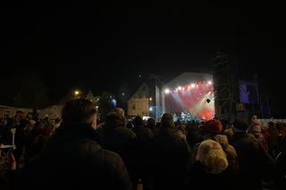 32. Finał WOŚP w Zielonej Górze. Najpierw koncerty a później Światełko do Nieba - tak się bawili zielonogórzanie