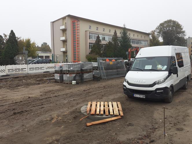 W pobliżu biurowca "Strefy" powstaje parking