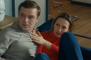 Barwy szczęścia odc. 3032. Asia Sokalska (Anna Gzyra), Hubert (Marek Molak)