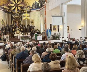 Ruszyła 47. Pielgrzymka Diecezji Radomskiej na Jasną Górę. Modlitwa i śpiew