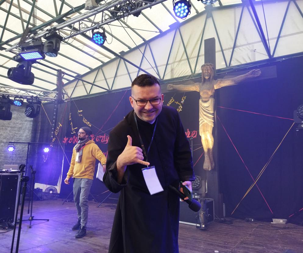 ks. Piotr Jarosiewicz na spotkaniu z młodymi z Archidiecezji lubelskiej