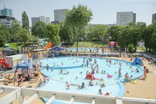 Kąpieliska pod chmurką w Warszawie i na Mazowszu. Gdzie i po ile? 