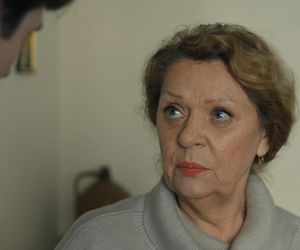 Barwy szczęścia odc. 3204. Józefina Rawiczowa (Elżbieta Jarosik), Cezary (Marcel Opaliński)