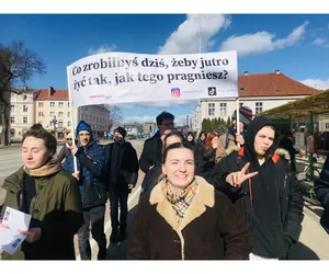 Licealiści z Elbląga wyszli na ulice i pytali