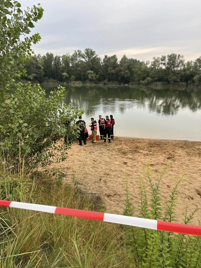 W Przylasku Rusieckim utonął mężczyzna. Całkowity zakaz kąpieli go nie zatrzymał