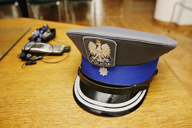 Policja, czapka policyjna
