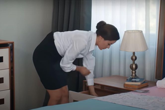 Aby pozbyć się Nany, Aynur ukradnie jej dokumenty 