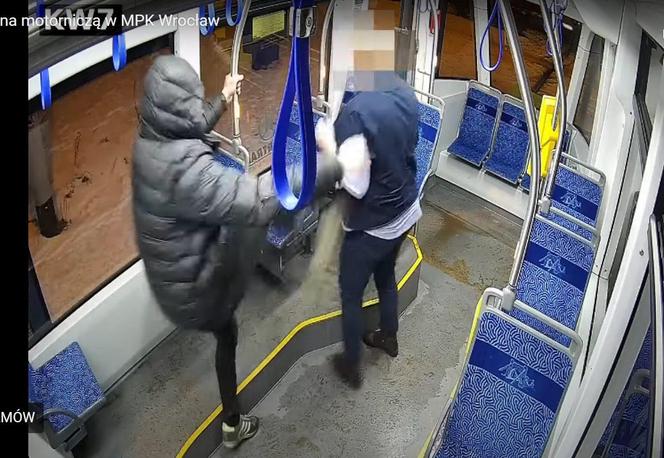 Wrocław. Agresor z tramwaju poszukiwany 