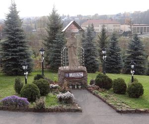 To jedna z najstarszych wsi w Małopolsce. Jest nazywana polskim Lourdes