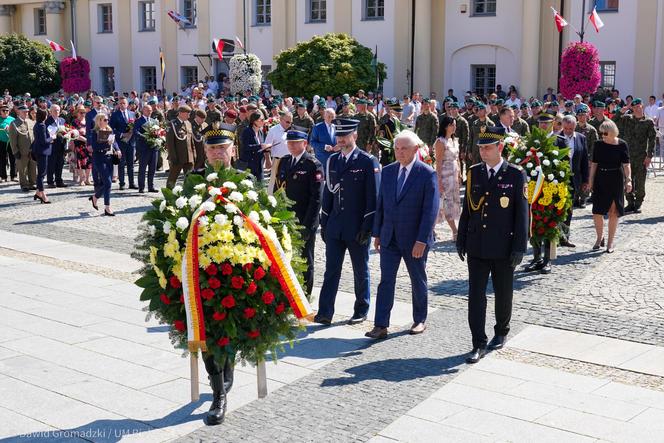 Obchody Święta Wojska Polskiego w Białymstoku. Zobacz jak mieszkańcy uczcili 15 sierpnia [ZDJĘCIA]