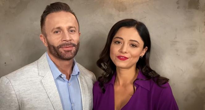 Adriana Kalska (Marta) i Przemysław Cypryański (kardiolog Dawid) w Papiery na szczęście