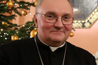 Biskup zaskoczył na mszy: Ja będę De Niro. Chciał wyciąć proboszcza