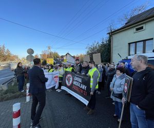 „Nie dla S7!”. Mieszkańcy Małopolski blokują zakopiankę