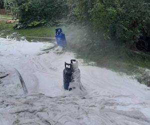 Duże straty po pożarze w Brennie. Stracili wszystko w pożarze ukochanego domu nad jeziorem