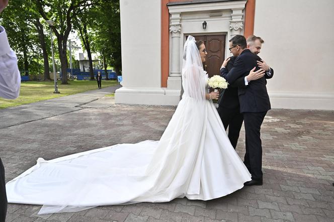 Poseł PiS Michał Moskal wziął ślub. Znani goście na uroczystości 