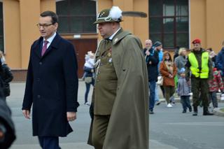 Premier Morawiecki z wizytą w Rzeszowie! Odwiedził piknik u Podhalańczyków [ZDJĘCIA]