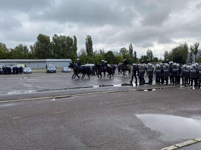 Ćwiczenia policjantów i strażników miejskich