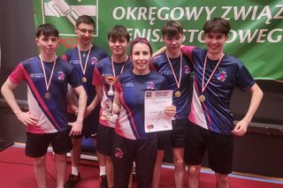 Szkoli mistrzów w maleńkiej sali. Klub ledwie wiąże koniec z końcem
