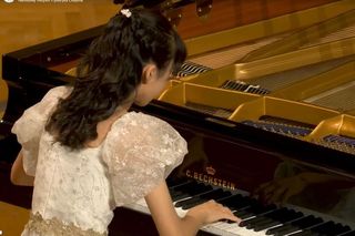 XIX Międzynarodowy Konkurs Pianistyczny im. Fryderyka Chopina. Stroje uczestników wywołały burzę