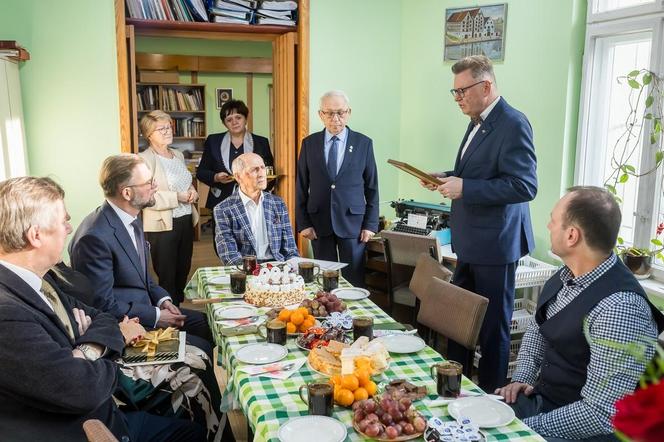 Walczył na frontach II wojny światowej, a teraz świętuje 100. urodziny! Piękny jubileusz majora Danielkiewicza