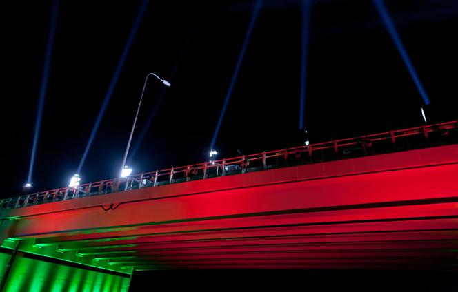 Autostrada A2 - oświetlenie obiektu podczas otwarcia