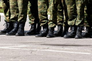 Ilu uczniów kształci się w uczelniach wojskowych? MON podał dane