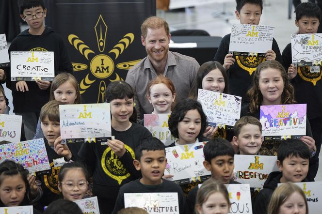 Książę Harry samotny! "Bez Meghan Markle, to już kryzys"