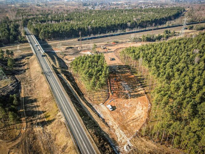 Trwa budowa drogowej bramy jury w Częstochowie