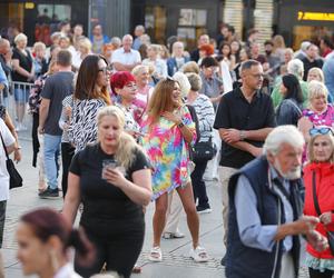 Potańcówka w centrum Katowic. Wyspiański znów porwał tłumy do szalonej zabawy