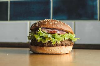 Bobby Burger wprowadza pierwszego wegańskiego burgera w historii sieci