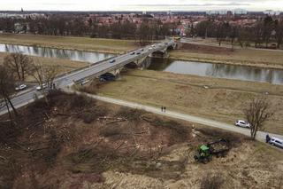 Rusza budowa nowych mostów Chrobrego we Wrocławiu. Od razu z torowiskiem [FILM]