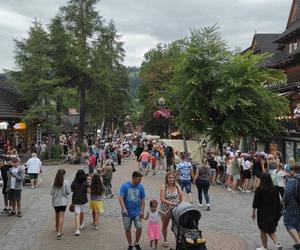 Zakopane na półmetku wakacji. Ludzi masa, ale zdecydowanie mniej wydają 