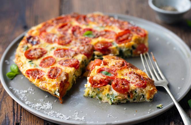 Pizza z cukinii: łatwy przepis na sycący posiłek