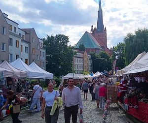 Lata tradycji, 250 wystawców i mnóstwo atrakcji. Rozpoczął się Jarmark Jakubowy