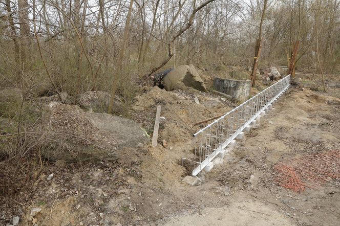 W Warszawie powstaje drugie "lapidarium". Miasto nie usunie betonowych odpadów. "To artefakty"