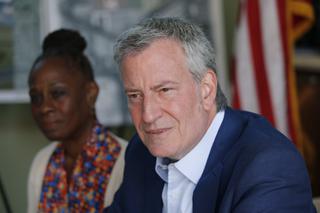 Hotelarze za de Blasio