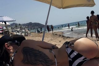 Pieskie wakacje Dody