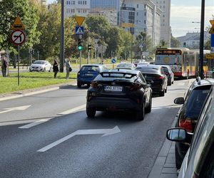 Najgorsze rondo w stolicy po nowemu. Kierowcy mają przestać się gubić na Kercelaku