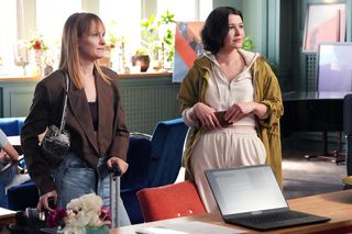 Barwy szczęścia, odcinek 3243: Gosia (Dominika Banaszek), Ola (Michalina Robakiewicz)