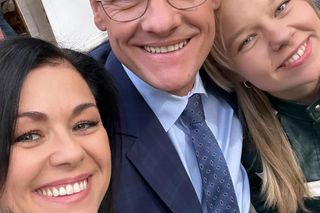 M jak miłość. Lenka (Olga Cybińska), Kinga (Katarzyna Cichopek), Piotrek (Marcin Mroczek)