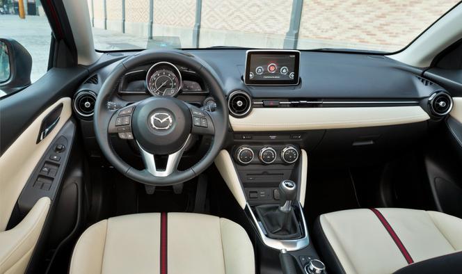 nowa Mazda 2 na rok 2015