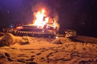 Nocny pożar przy stoku narciarskim w Szczawnicy. Ratrak płonął jak pochodnia