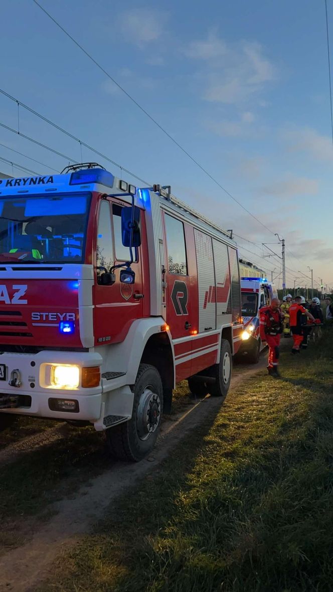 Pociąg relacji Siedlce – Łuków potrącił mężczyznę. Interweniował helikopter LPR!