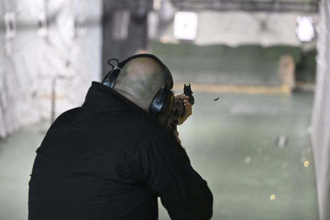 Zawody strzeleckie w Warszawie. Z bronią weterani, funkcjonariusze i żołnierze