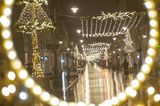 Świąteczne iluminacje robią w Łodzi klimat, Piotrkowska