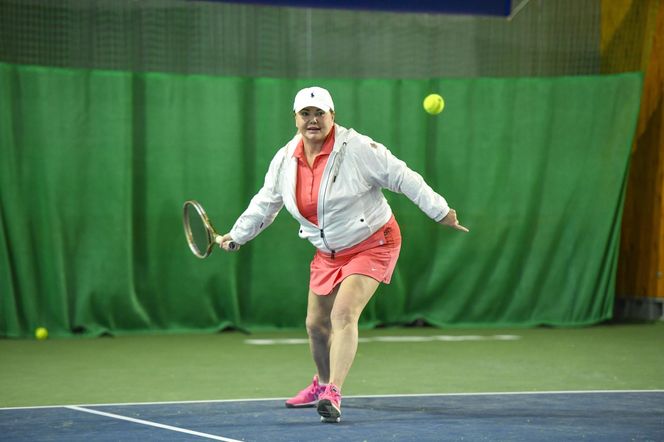 Katarzyna Niezgoda i ukochany rozgrzali kort! Spódniczka kusa, za to mimika "na bogato"