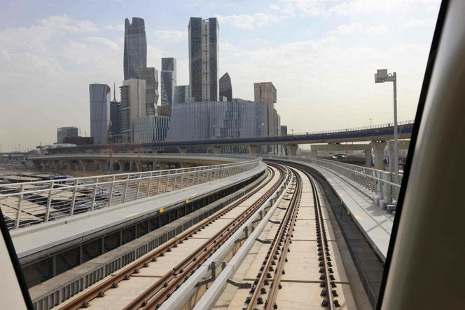 Metro w Rijadzie otwarte! Saudyjczyków wożą pociągi z Chorzowa 