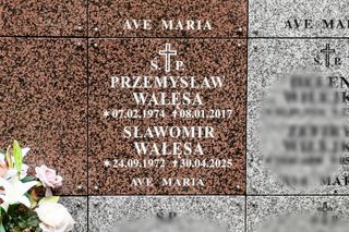 Grób synów Lecha Wałęsy, Przemysława i Sławomira