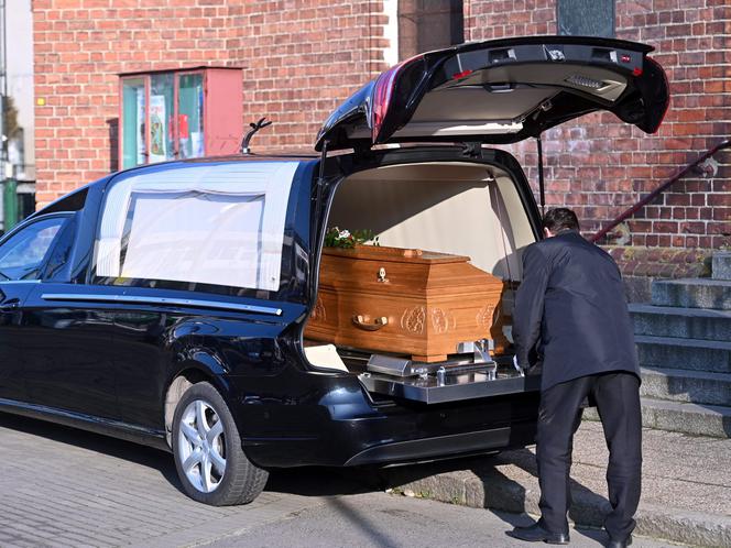 Pogrzeb Jana R., zabitego pacjenta 